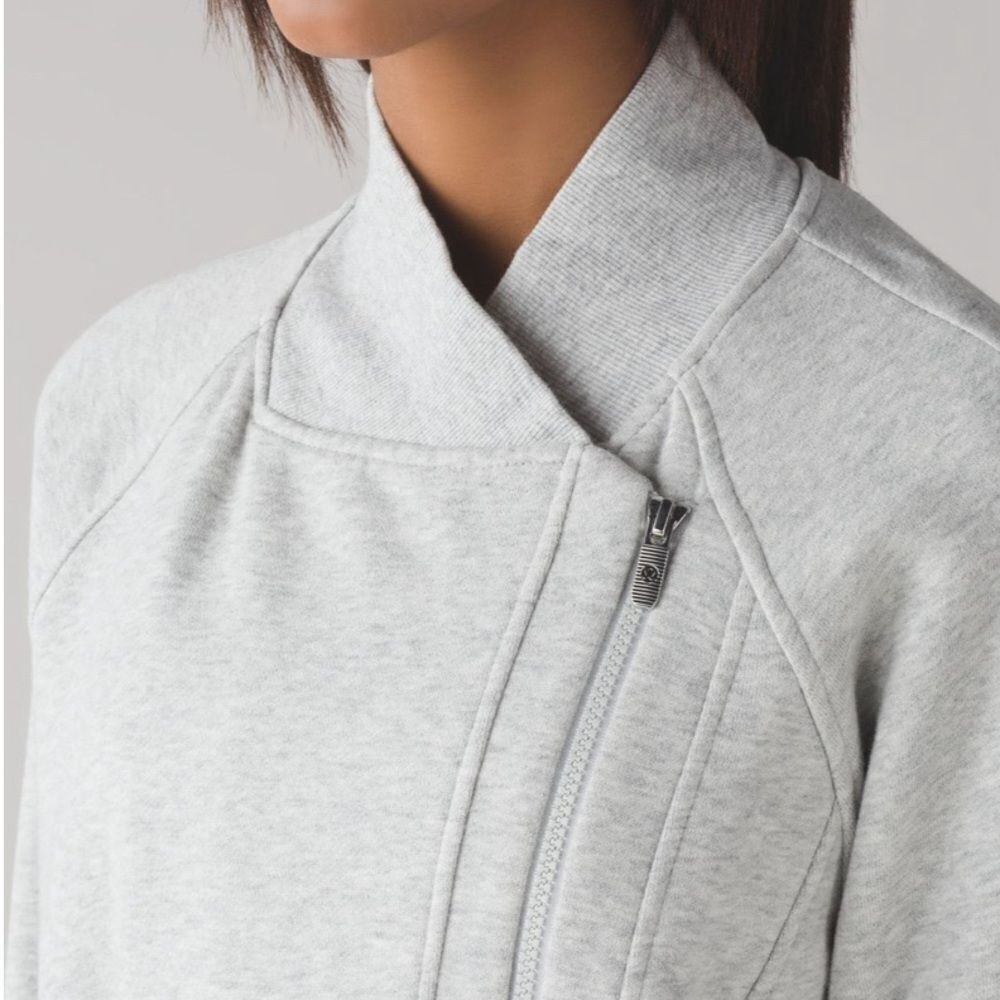 Lululemon Back To It Wrap - image 3